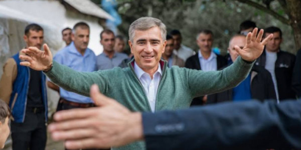 Pəncəlinin ailəsində xoş gün -