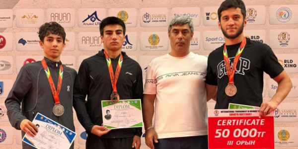 Azərbaycan boksçuları Qazaxıstanda keçirilən turnirdə üç medal qazanıblar