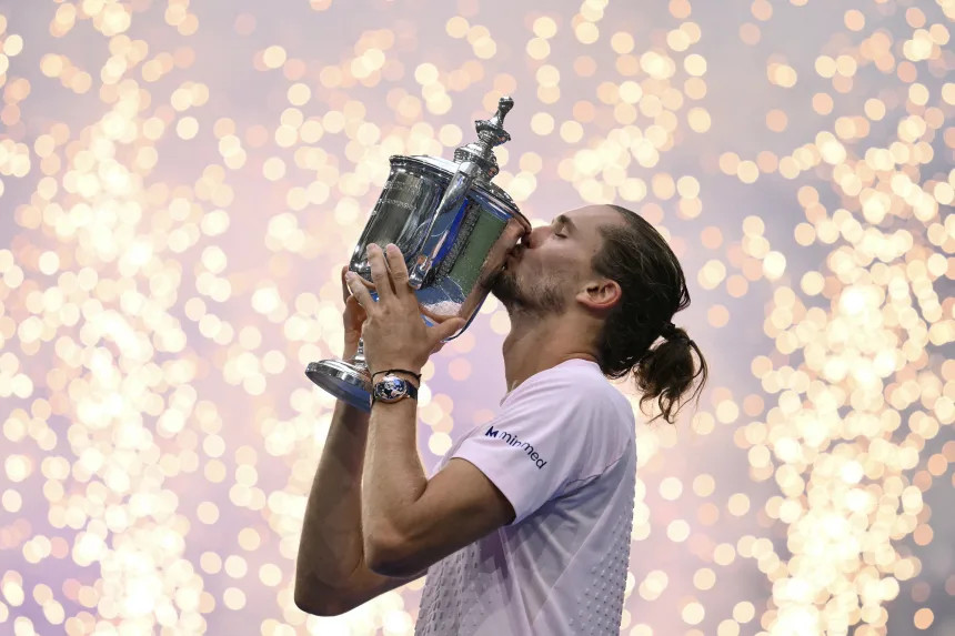Zverev karyerasında ilk dəfə ABŞ Açıq çempionu olub