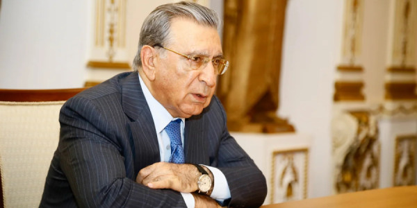 Ramiz Mehdiyev bu gün MƏHKƏMƏ QARŞISINDA