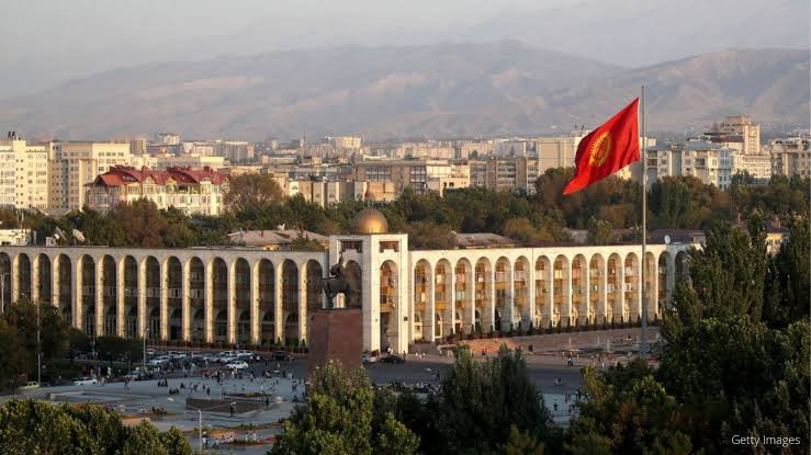 Qırğızıstan Rusiya seçkilərindən sonra Moskvaya mesaj göndərib
