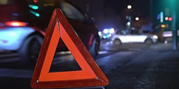 Naxçıvanda avtomobil piyadaları vurub