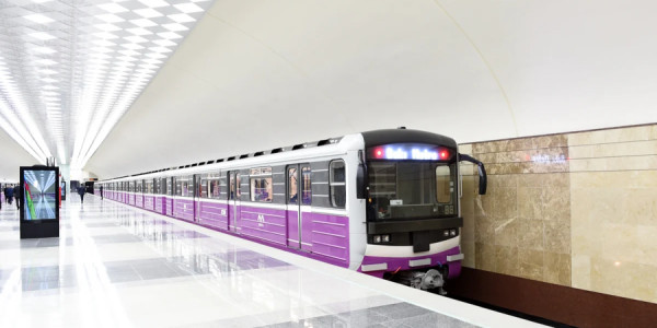 Bu metrostansiyalarına giriş müvəqqəti pulsuz olacaq