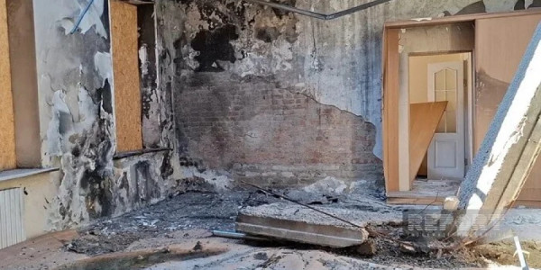 Azərbaycanlı polis rəisinin iş otağı