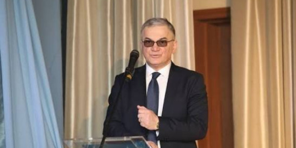 Sabiq baş konsulun məhkəməsi təxirə salındı