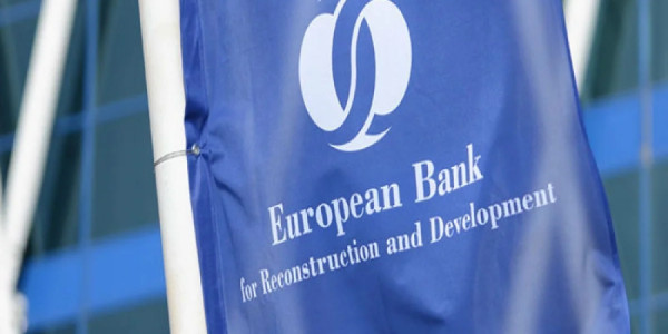 EBRD Azərbaycanda əməliyyat aktivlərini cüzi artırıb