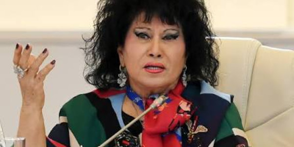 Zeynəb Xanlarova əməliyyat olunub