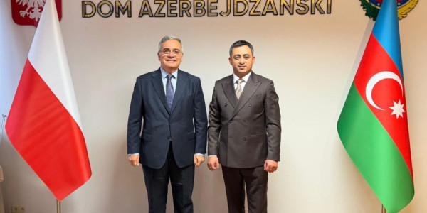 Azərbaycanın Polşadakı yeni səfiri Azərbaycan Evinin qonağı olub