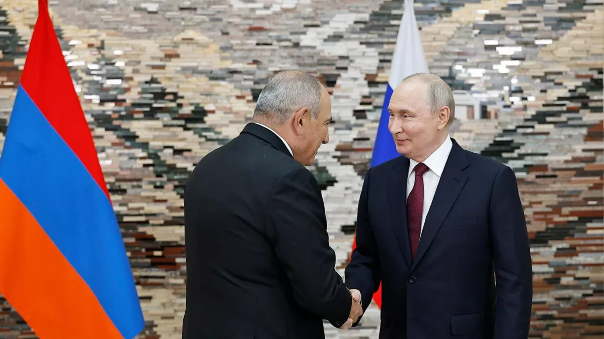 Moskva İrəvanı KÜNCƏ SIXIR:
