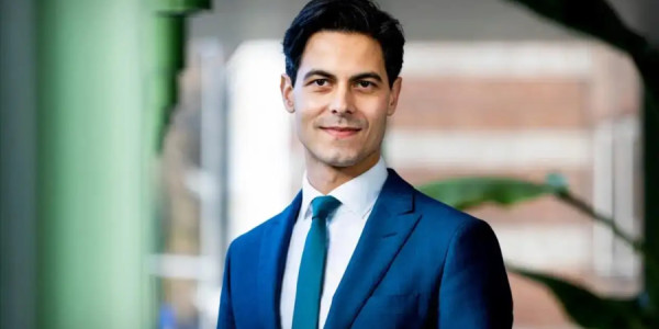Niderlandın Baş naziri: Rusiya müharibəni davam etdirmək qərarı verir
