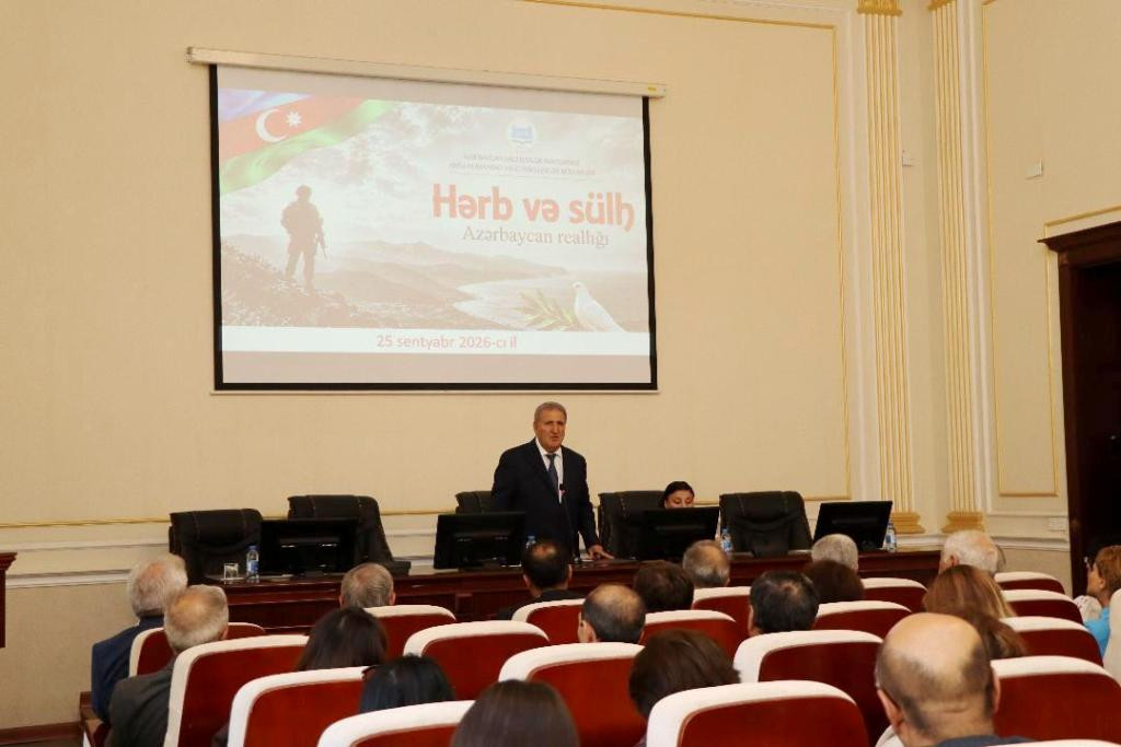 AMEA-da “Hərb və sülh: Azərbaycan reallığı” mövzusunda elmi konfrans keçirilib