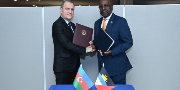 Azərbaycan və Antiqua və Barbuda arasında vizasız rejimə dair iki saziş imzalanıb