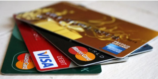 Bank kartlarının sayına tətbiq ediləcək yeni qayda mövcud kartlara şamil olunmayacaq