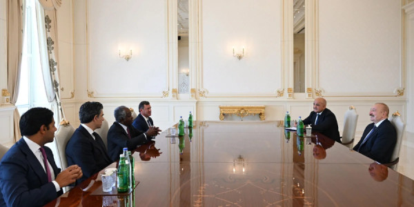 İlham Əliyev "Global Infrastructure Partners" şirkətinin rəhbərini qəbul edib