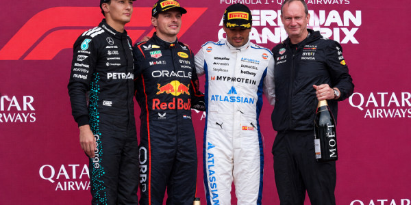 "Formula 1" üzrə Azərbaycan Qran-prisinin qalibi mükafatlandırılıb