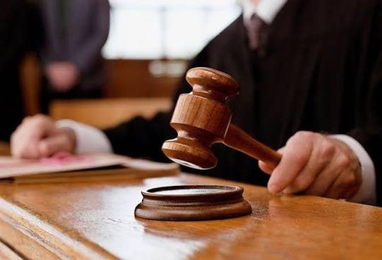 Fransada 16 yaşlı Tomasın ölümü ilə bağlı 11 nəfər məhkəmə qarşısına çıxarıldı
