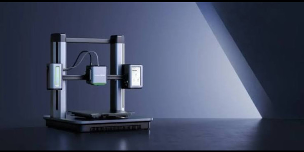 Çexiyalı mühəndis 3D çap texnologiyası ilə dünya istehsalına təsir göstərib