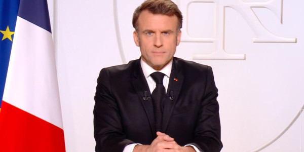 Makron üçüncü dəfə prezident ola bilər