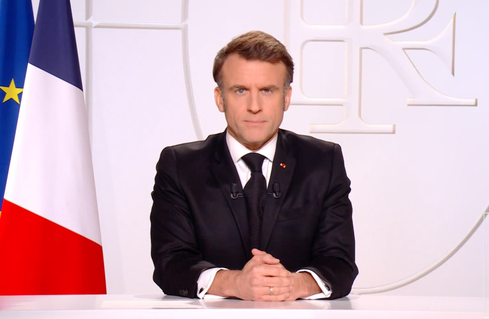 Makron üçüncü dəfə prezident ola bilər