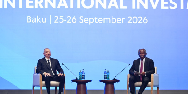 İlham Əliyev II Azərbaycan Beynəlxalq İnvestisiya Forumu çərçivəsində keçirilən tədbirdə iştirak edir