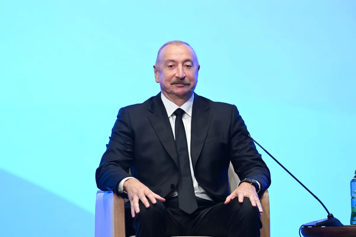 İlham Əliyev: Hazırda Azərbaycanda fəaliyyət göstərən enerji şirkətlərində çalışan işçilərin 5 %-i xarici vətəndaşlardır