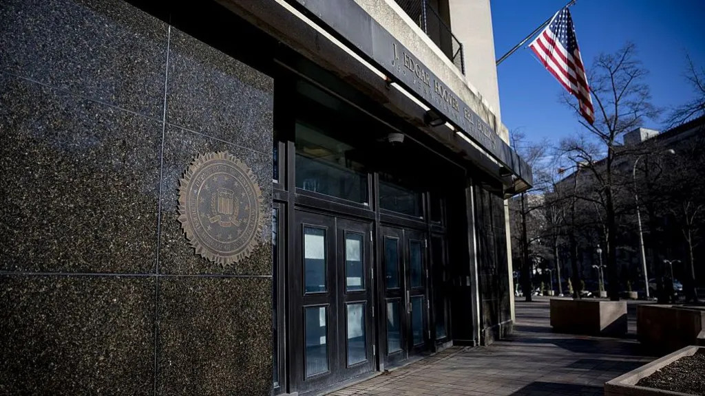 FBI-ya qarşı hücum: Oğurlanan məlumatları yaymaqla hədələnir