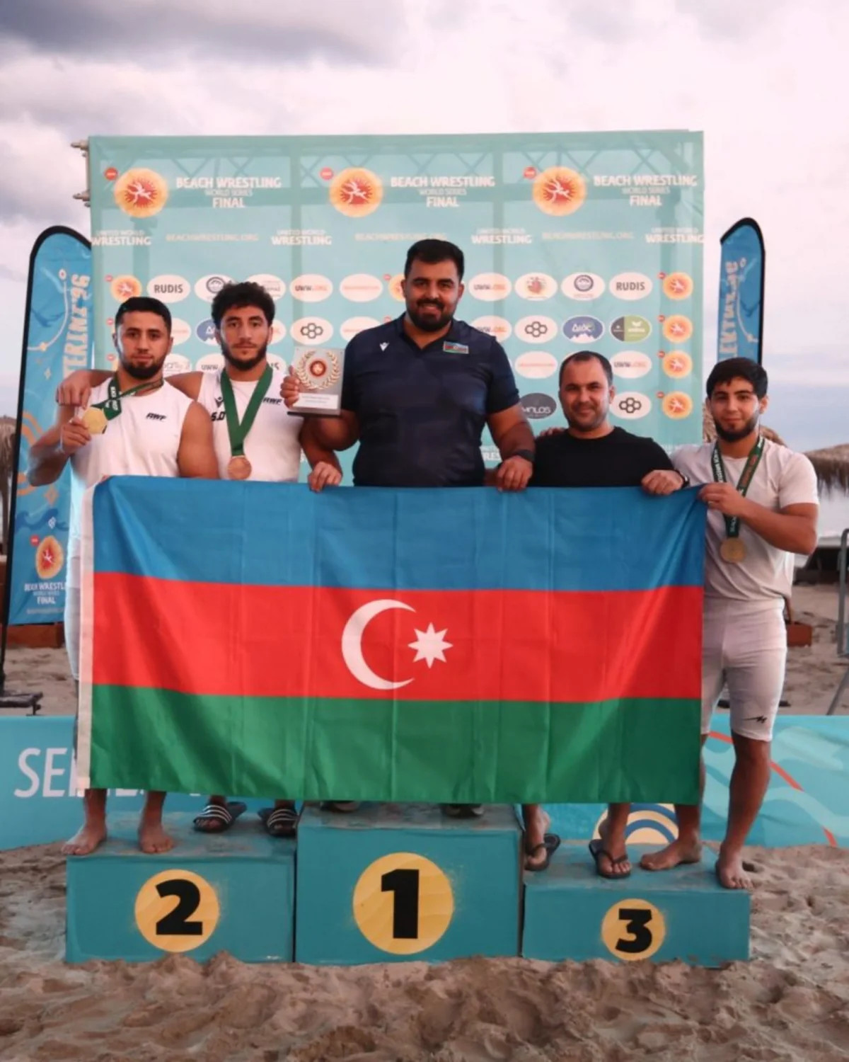 Azərbaycan millisi çimərlik güləşi üzrə Dünya Seriyasında birinci olub