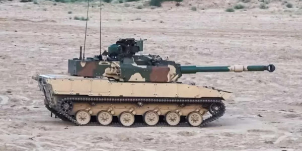 Hindistan ordusu yeni tanklarla gücləndirilir