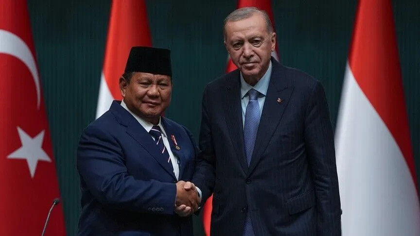 Türkiyə–İndoneziya əlaqələrinin inkişafı müzakirə olunub
