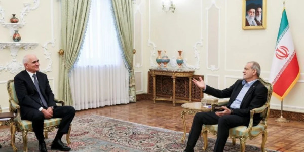 Şahin Mustafayev İran Prezidenti ilə görüşüb