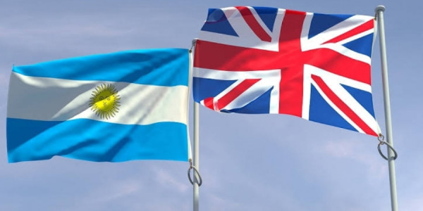 Argentina Britaniyadan neft layihəsini dayandırmağı tələb etdi