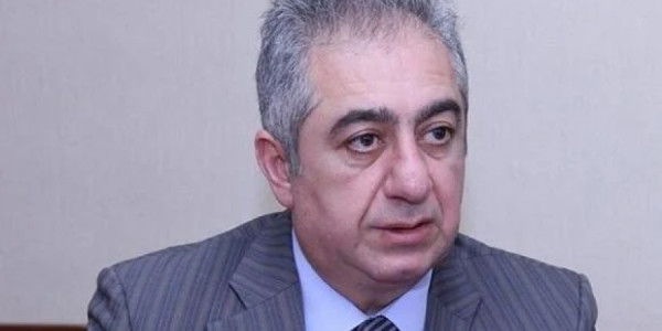 Qubad İbadoğlu Azərbaycanı tərk etdi
