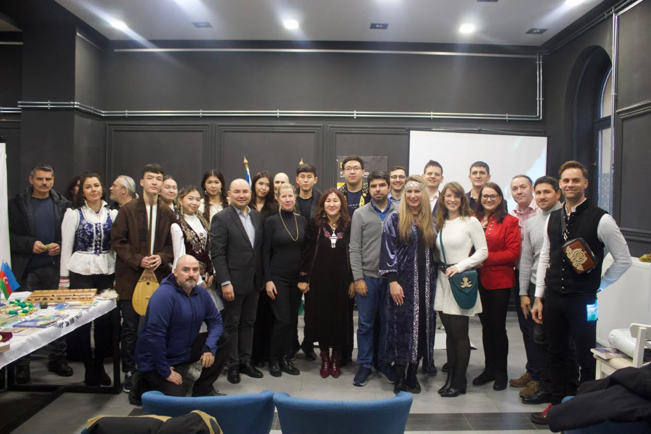 Azərbaycan Evi Macarıstanda yeni əlaqələr platformasına çevrilir -