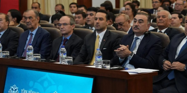 Daşkənddə Türk dünyasının gələcəyi müzakirə olunub