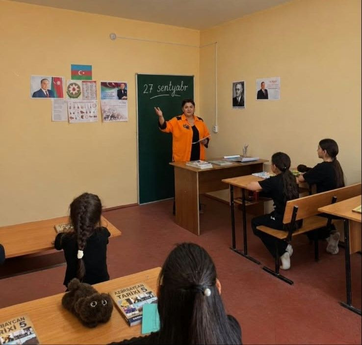 Türküstandakı həftəsonu məktəbinin şagirdləri Anım Gününü qeyd edib