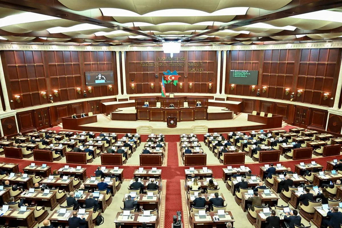 Milli Məclisin 2026-cı il payız sessiyası üzrə ilk iclası başlayıb