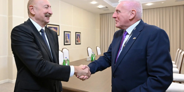 Prezident İlham Əliyev Birləşmiş Krallığın müdafiə üzrə dövlət nazirini qəbul edib