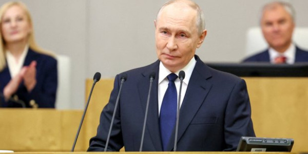 Putin veteranların hakimiyyətdə rolunun artacağını açıqlayıb