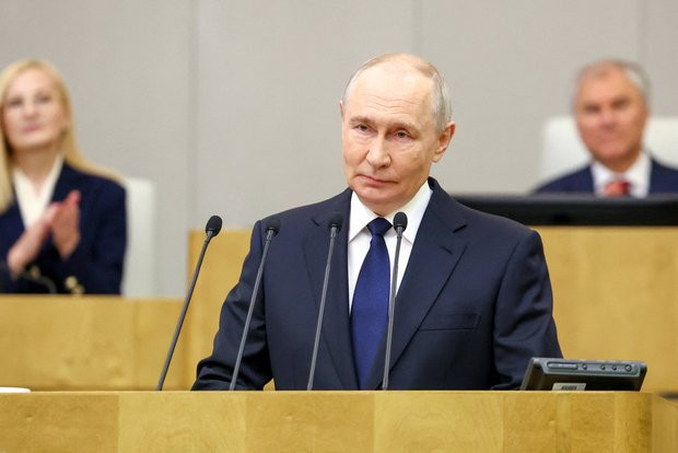 Putin veteranların hakimiyyətdə rolunun artacağını açıqlayıb
