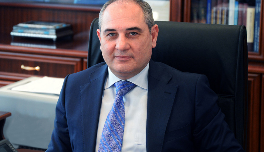 Yenidən Mərkəzi Aparatın rəhbəri seçildi