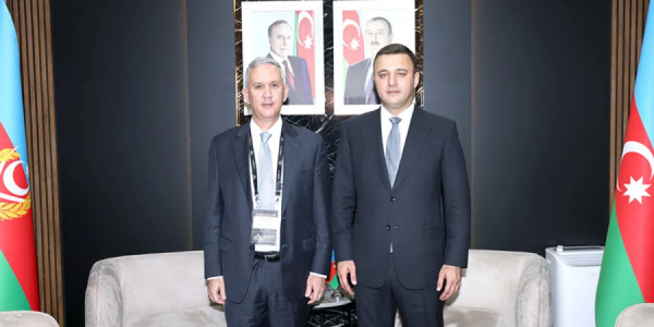 Aqil Qurbanov "ADEX 2026" sərgisində görüşlər keçirib
