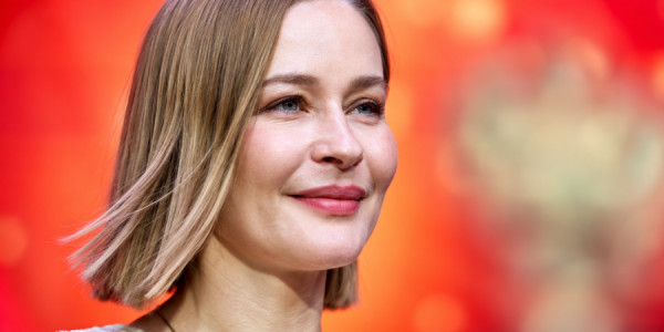 42 yaşlı Yuliya Peresild yaş qorxusundan danışdı