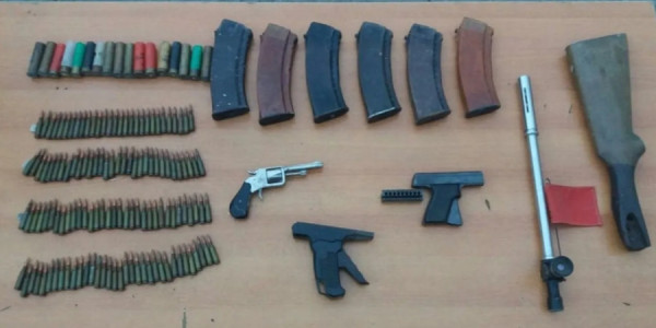 Qanunsuz saxlanılan silahlar aşkarlandı