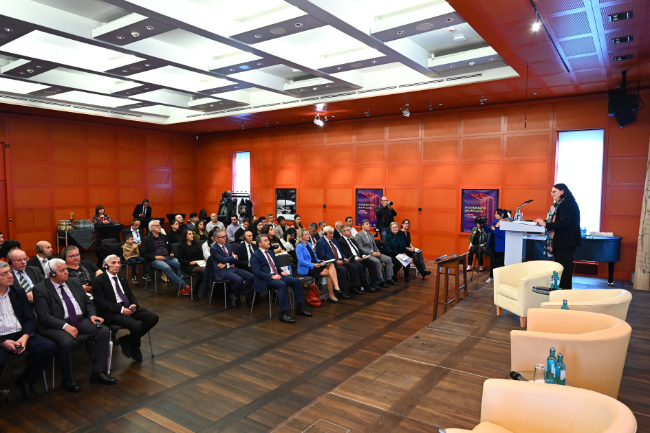 Drezdendə “Kitabi-Dədə Qorqud” dastanı ilə bağlı beynəlxalq elmi simpozium keçirilib