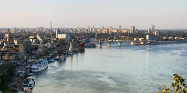 Kiyevdə Dneprlə bağlı yeni infrastruktur layihəsi başlayır