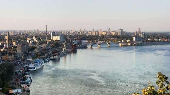 Kiyevdə Dneprlə bağlı yeni infrastruktur layihəsi başlayır