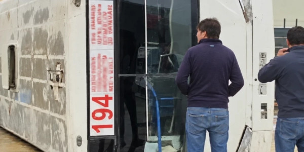 Bakıda sərnişin avtobusu aşdı