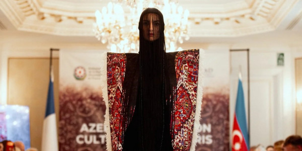 Azərbaycanlı modellər "Fashion Culture Day in Paris"də çıxış ediblər