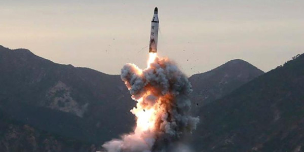 Şimali Koreya 1000 kilometr məsafəyə hipersəs raketini sınaqdan keçirib