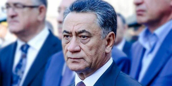 Ramil Usubovun kürəkəni